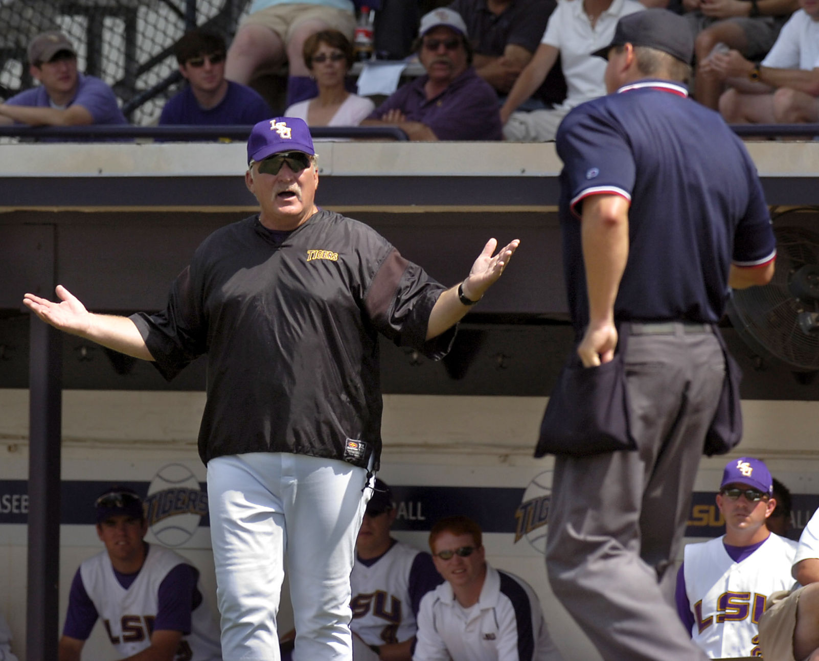 LSU'S SMOKE LAVAL